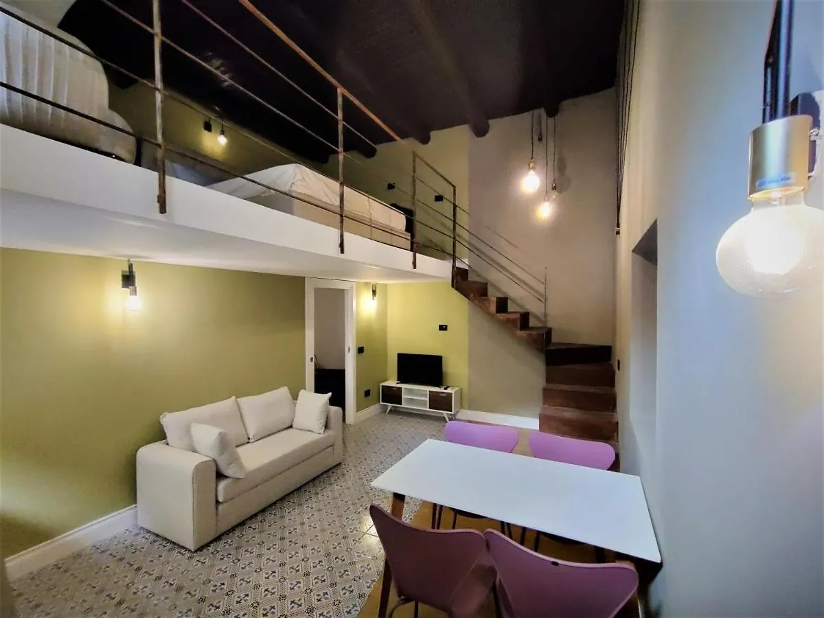 Apartment Sangregoriohome, Nel Cuore Del Centro Storico Naples